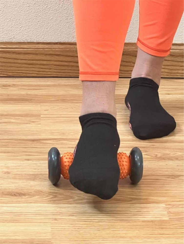 Roll Feet for Plantar Fascia Release