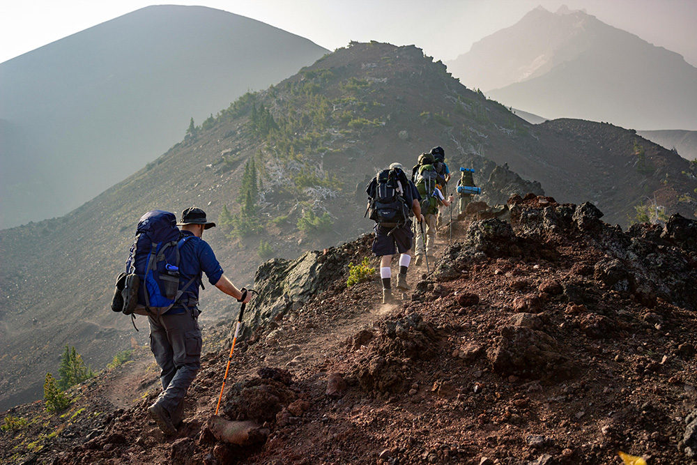 pexels-sanmane-1365425_web Group of Person Walking in Mountain
