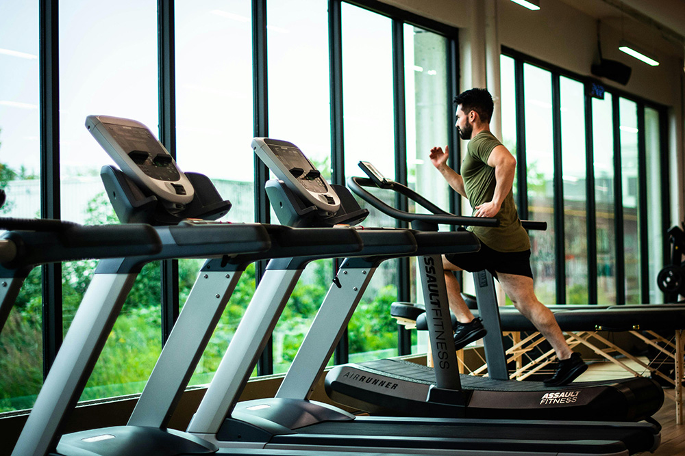HOME FOR THE HOLIDAY: Hotel Fitness – What Can I Do for Sore Muscles?